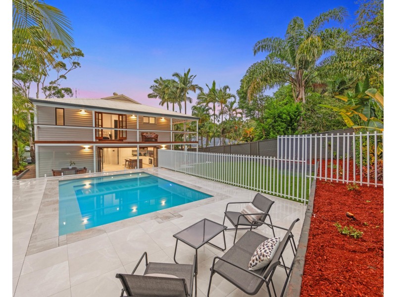 20 Evans Drive, Benowa QLD 4217