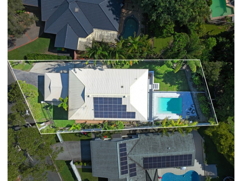 20 Evans Drive, Benowa QLD 4217