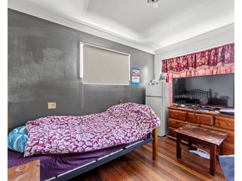 25 Beelong Street, Crestmead QLD 4132