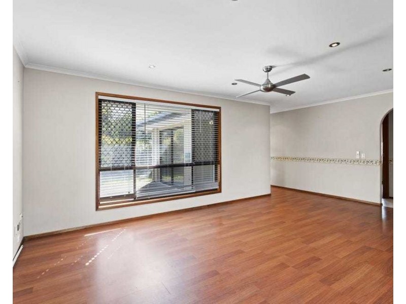 51 STUDIO DR, Oxenford QLD 4210