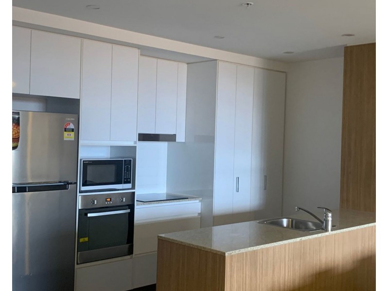 26/2729 Gold Coast Highway, Broadbeach QLD 4218