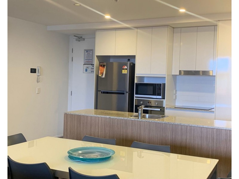 26/2729 Gold Coast Highway, Broadbeach QLD 4218
