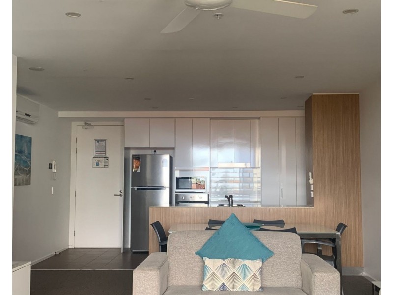 26/2729 Gold Coast Highway, Broadbeach QLD 4218
