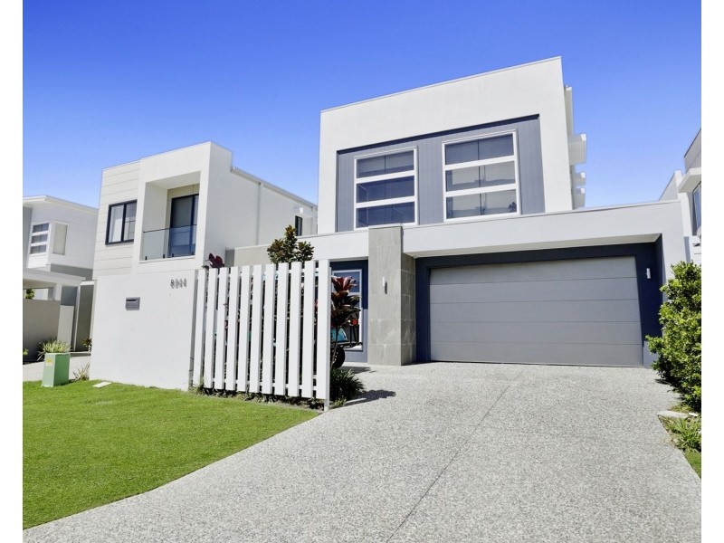 8944 The Point Circuit, Hope Island QLD 4212