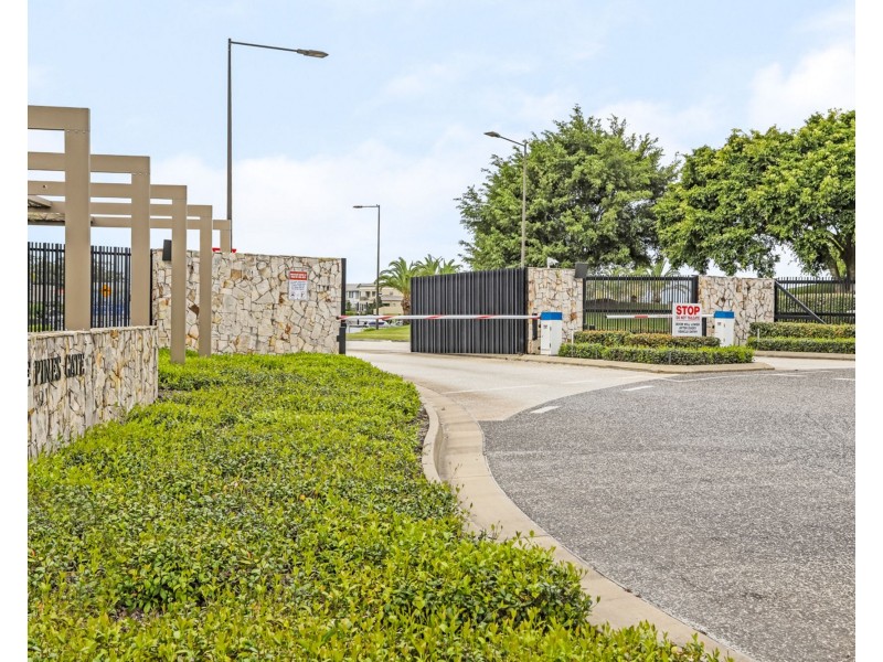 8944 The Point Circuit, Hope Island QLD 4212