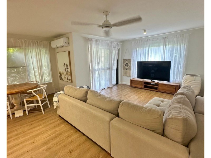 1/47 Britannia Ave, Broadbeach QLD 4218