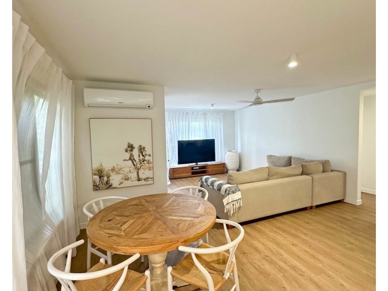 1/47 Britannia Ave, Broadbeach QLD 4218