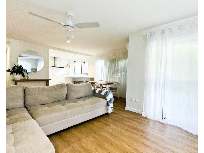 1/47 Britannia Ave, Broadbeach QLD 4218