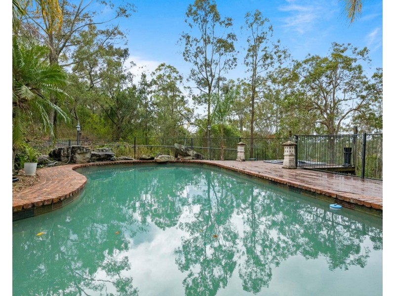 2-30 Henderson Road, Logan Reserve QLD 4133