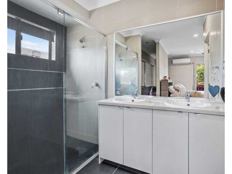 60 Roxborough Street, Canungra QLD 4275