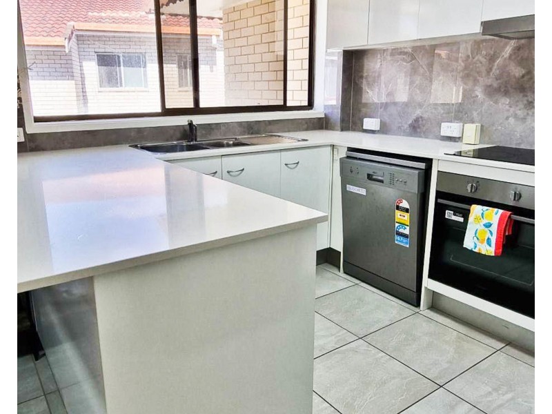 7/47 Britannia Ave, Broadbeach QLD 4218
