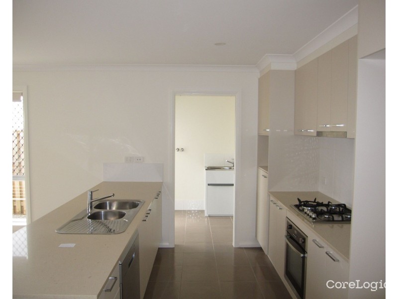 48 Moorinya Circuit, Pimpama QLD 4209