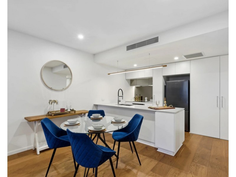 907/110 Frank Street, Labrador QLD 4215