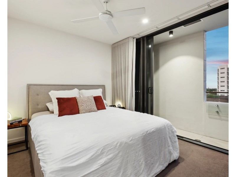 907/110 Frank Street, Labrador QLD 4215