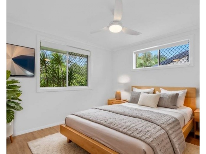 12 Sun Valley Dr, Ashmore QLD 4214