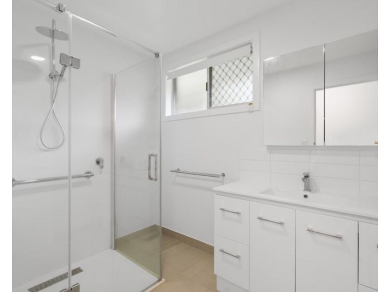 12 Sun Valley Dr, Ashmore QLD 4214