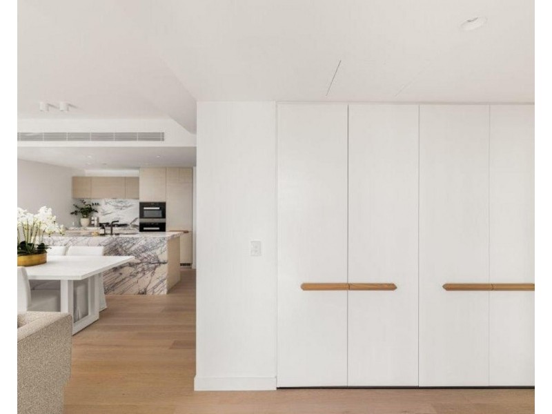 12801/36 Old Burleigh Rd, Surfers Paradise QLD 4217