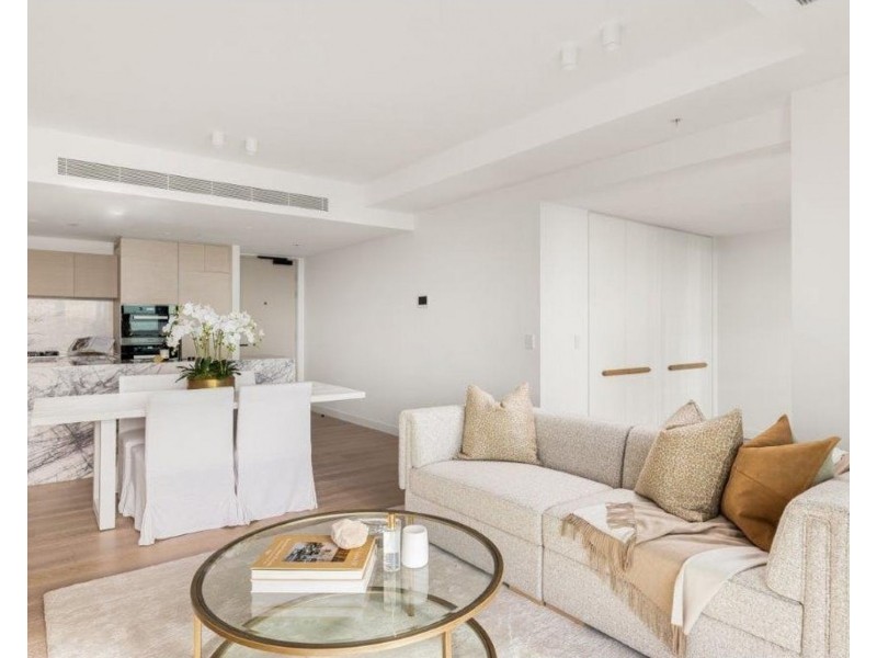 12801/36 Old Burleigh Rd, Surfers Paradise QLD 4217