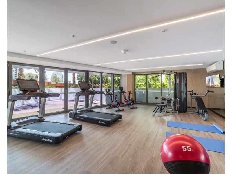 12801/36 Old Burleigh Rd, Surfers Paradise QLD 4217