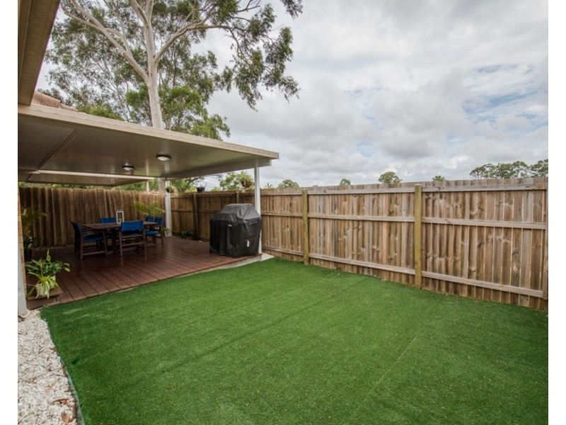 11 137 Olsen Avenue, Labrador QLD 4215