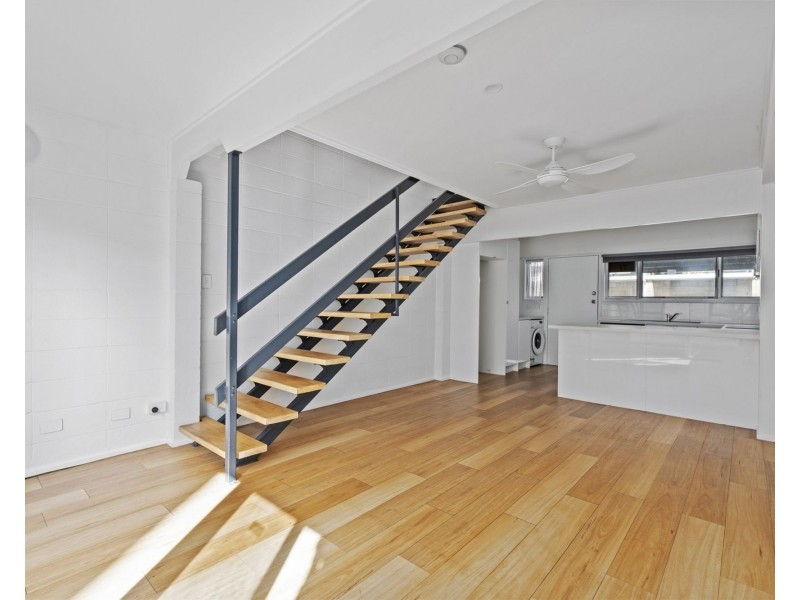 4/23 River Terrace, Surfers Paradise QLD 4217