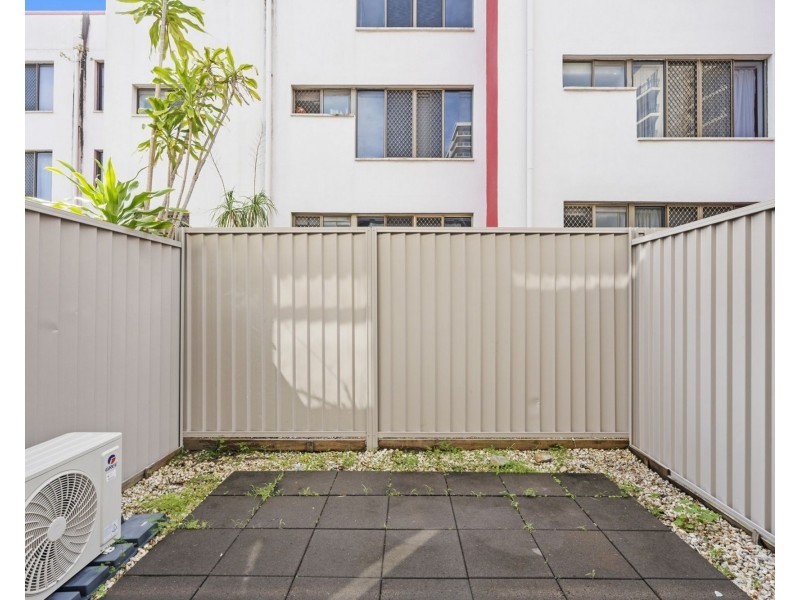 4/23 River Terrace, Surfers Paradise QLD 4217