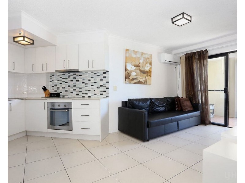 13/452 Marine Parade, Biggera Waters QLD 4216