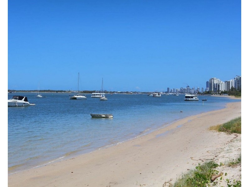 13/452 Marine Parade, Biggera Waters QLD 4216