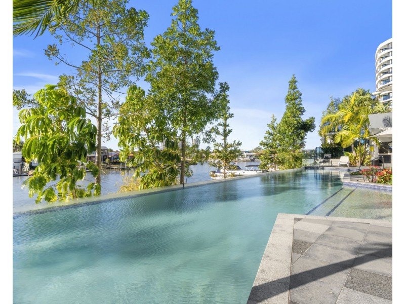 4604/5 Harbour Side Court, Biggera Waters QLD 4216