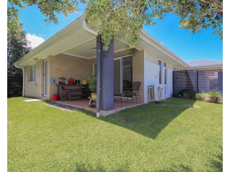 2/16 Holl Lane, Coomera QLD 4209