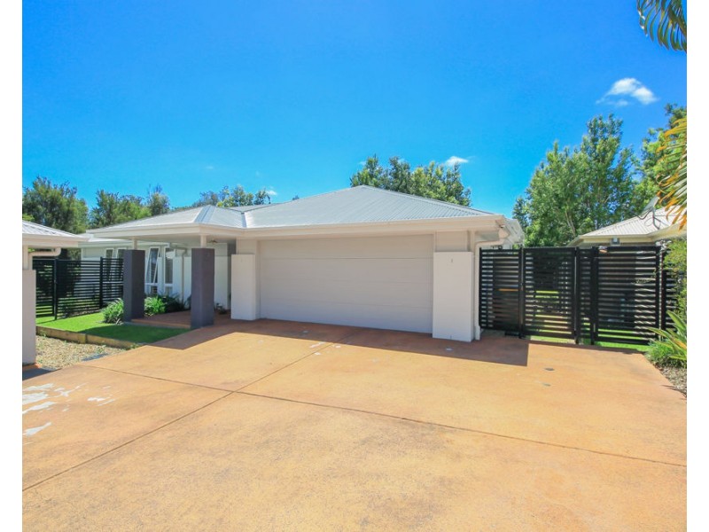 2/16 Holl Lane, Coomera QLD 4209