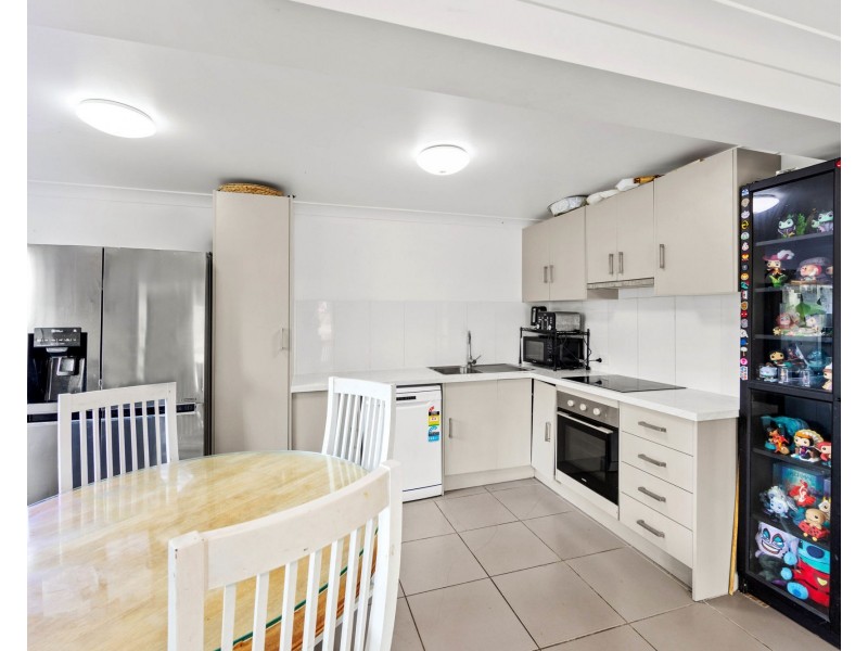 11 Cox Crescent, Goodna QLD 4300