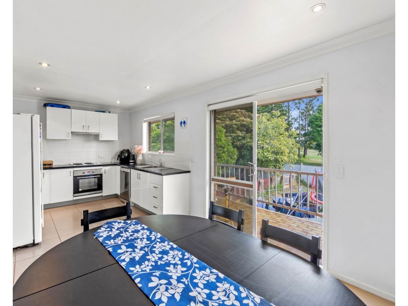 11 Cox Crescent, Goodna QLD 4300