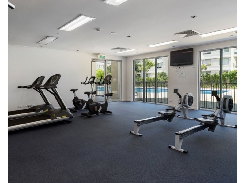 412/66 Sickle Avenue, Hope Island QLD 4212