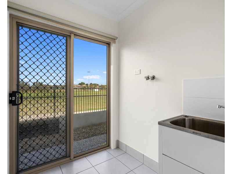114 Napier Circuit, Silkstone QLD 4304