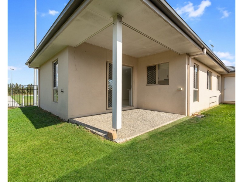 114 Napier Circuit, Silkstone QLD 4304