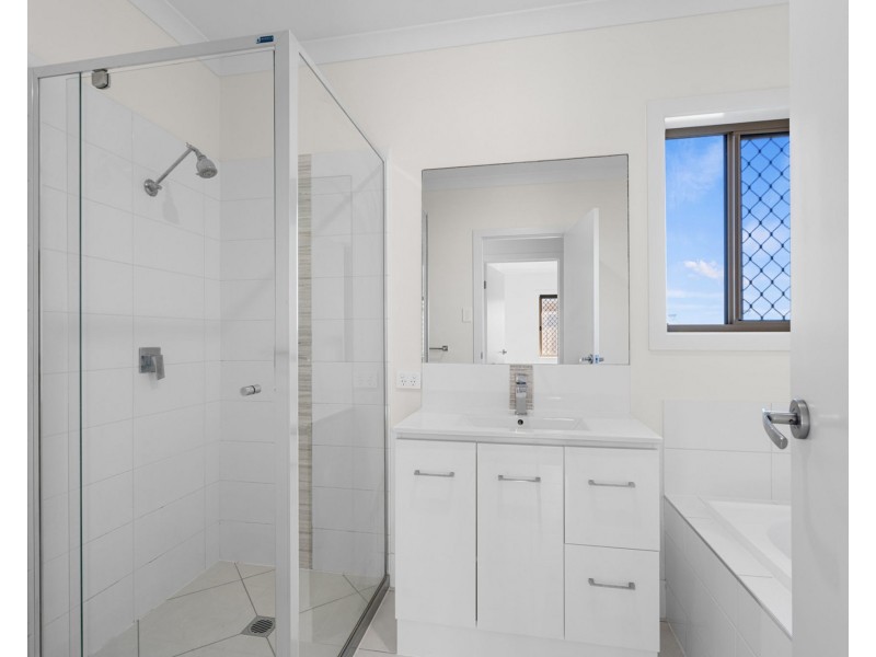 114 Napier Circuit, Silkstone QLD 4304