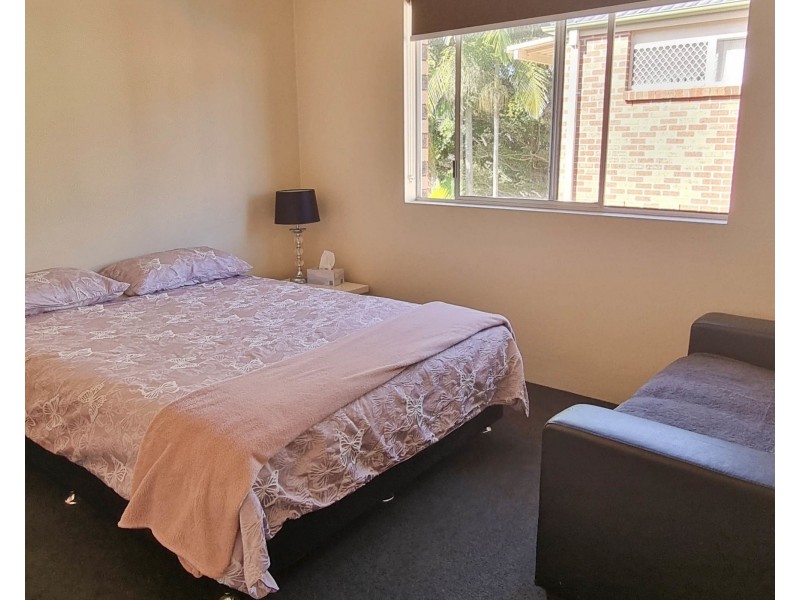 8/210 Scarborough St, Southport QLD 4215