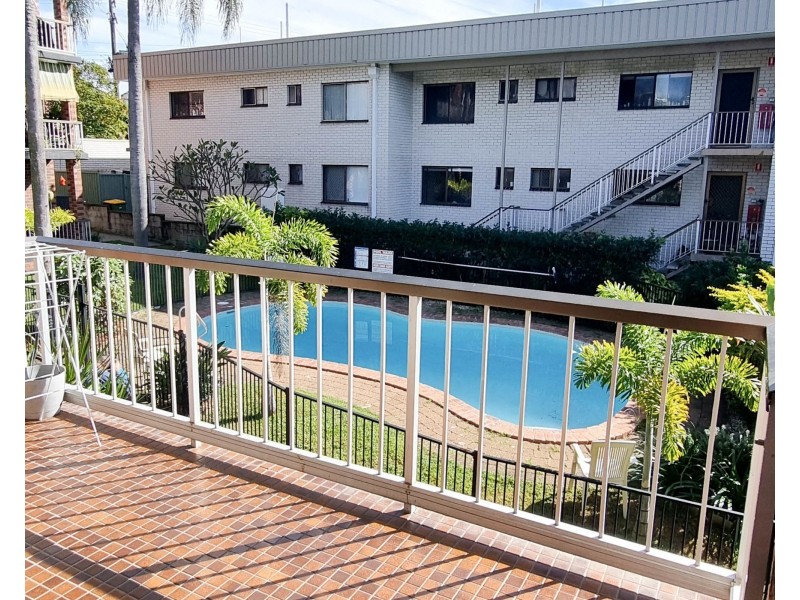 8/210 Scarborough St, Southport QLD 4215