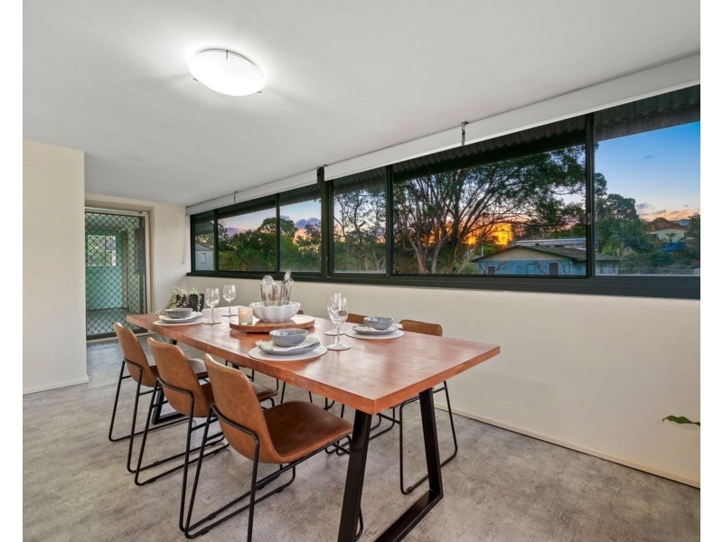 17 Melinda St, Southport QLD 4215