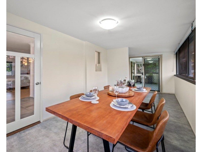 17 Melinda St, Southport QLD 4215