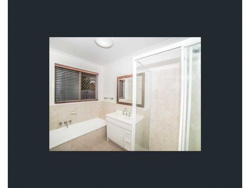 1/7 Riccarton Street, Labrador QLD 4215