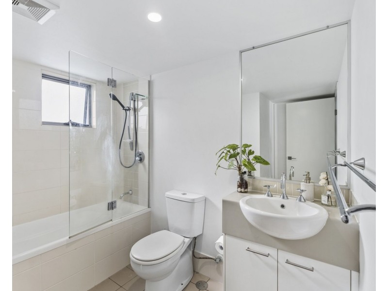 3210/111 Lindfield Road, Helensvale QLD 4212