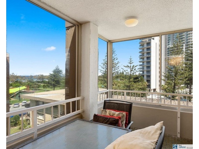 19/2 Elizabeth Street, Broadbeach QLD 4218