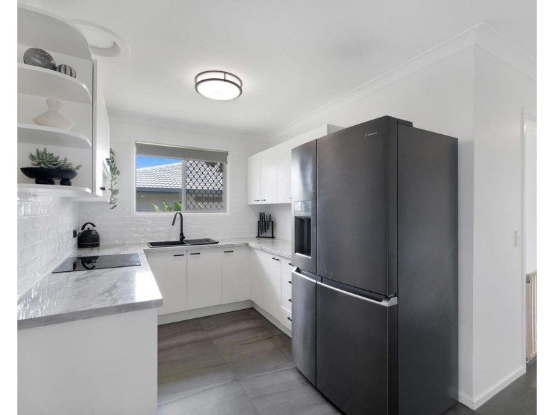 37 Coogeen St, Bundall QLD 4217
