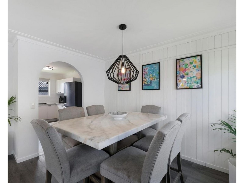 37 Coogeen St, Bundall QLD 4217