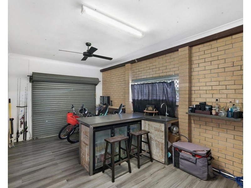 37 Coogeen St, Bundall QLD 4217