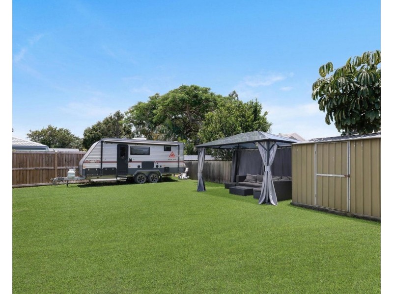37 Coogeen St, Bundall QLD 4217
