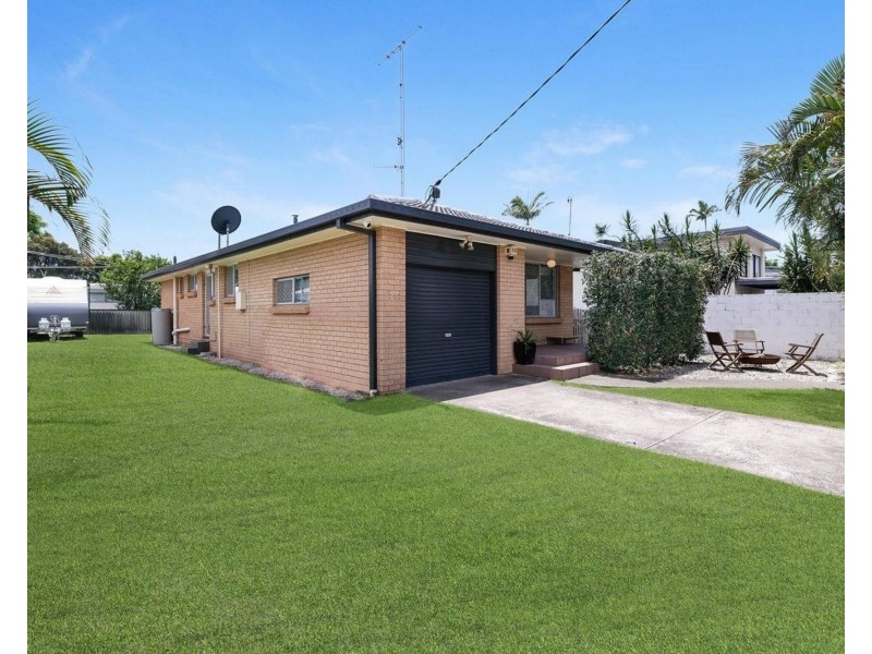 37 Coogeen St, Bundall QLD 4217