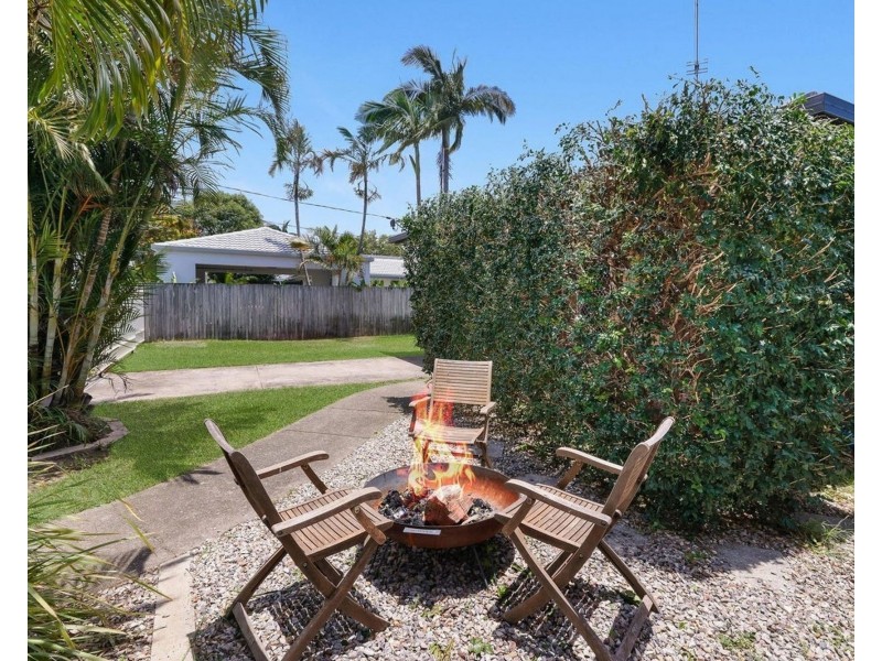 37 Coogeen St, Bundall QLD 4217
